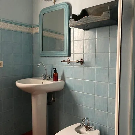 Adelaida Country house